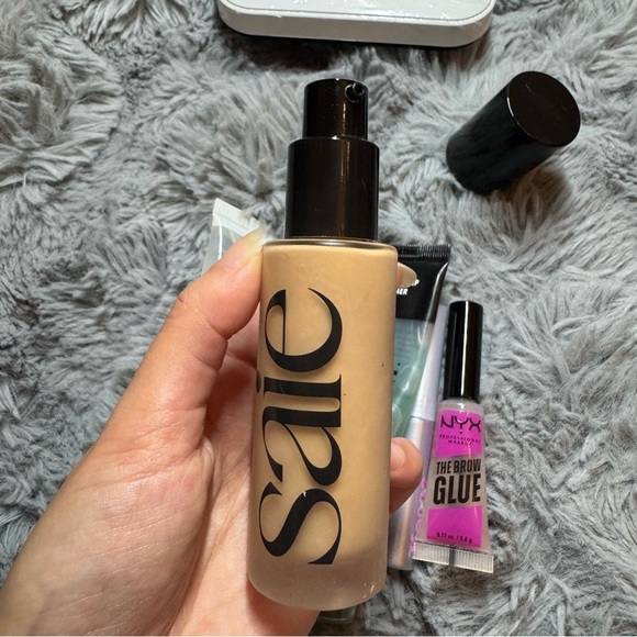 Makeup Lot - Picture 3 of 11